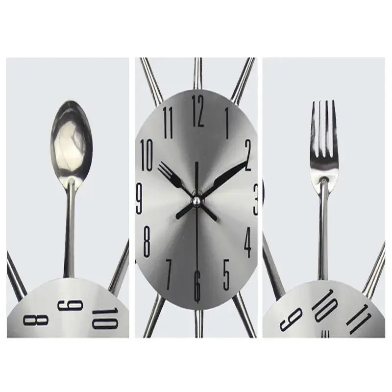 mały zegar ścienny do kuchni - Srebrny