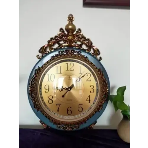 stary zegar wahadłowy