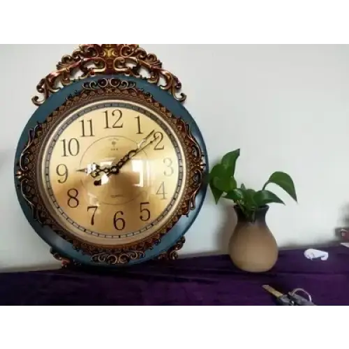 stary zegar wahadłowy