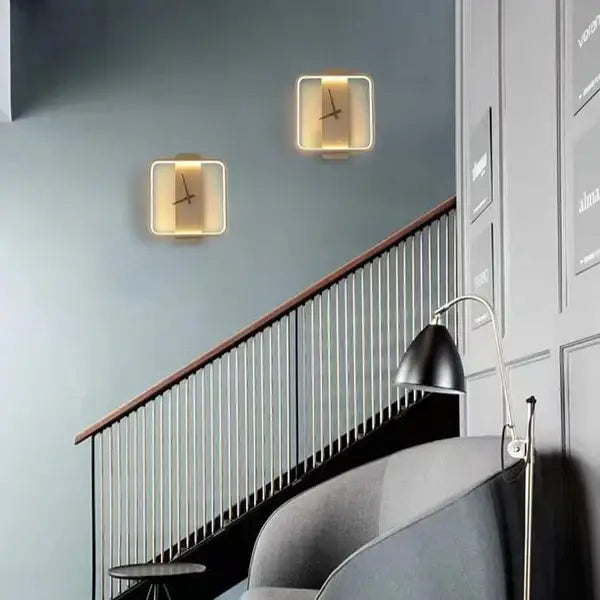 zegar ścienny podświetlany