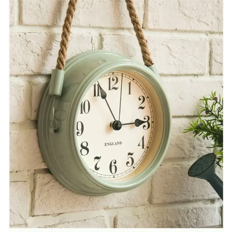 zegar ścienny wiszący